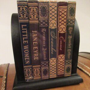 New Victorian Trading Co. Coaster Set & Holder Resembling Miniature Book Library